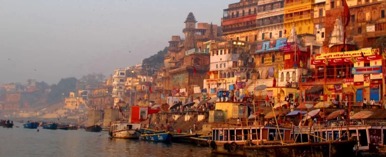 Dashashwamedh Ghats - A Spiritual Journey through Varanasi